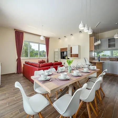 Magnolia Holiday home Pula